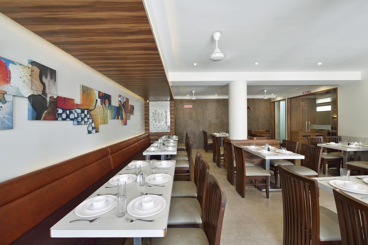The Eastern Hotel Ankleshwar Exterior photo